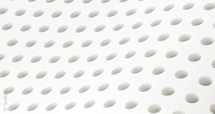 Detailansicht einer Schaumstoffmatratze aus Latexschaum.