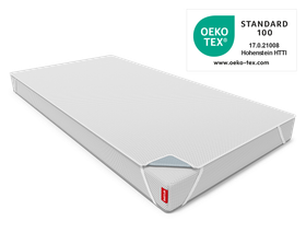 The BODYGUARD® Kids Mattress Protector is attached to the SuperBreeze® Kids Mattress with the retaining loops, next to the Oeko-Tex® Standard 100 seal.