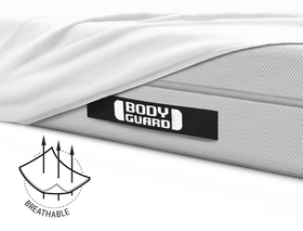  Half of the BODYGUARD® mattress is covered with the jersey fitted sheet in white. Illustration of the fabric with three arrows running through it. Text: breathable	