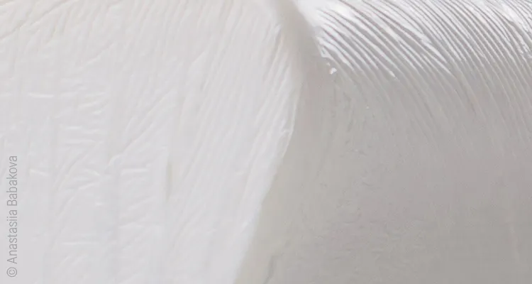 Detailed view of a foam mattress made of gel foam.