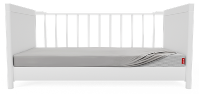 A cot with a SuperBreeze Kids Mattress and a BODYGUARD Fitted Sheet 70x140.